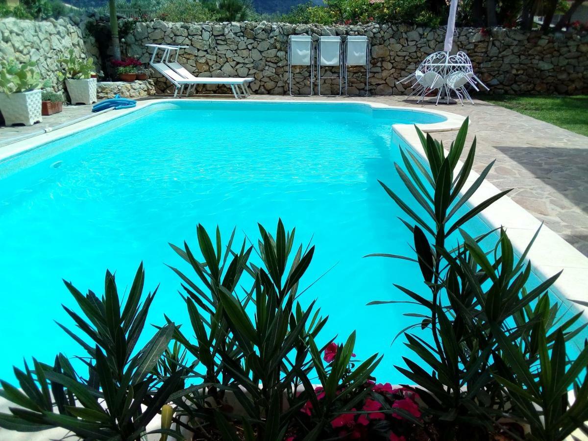 Manzella Piscina Privata * Cinisi