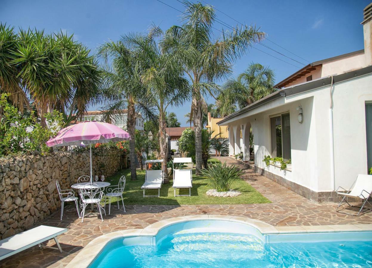 Manzella Piscina Privata Villa Cinisi